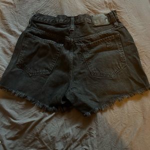 Black 90s high rise cut off